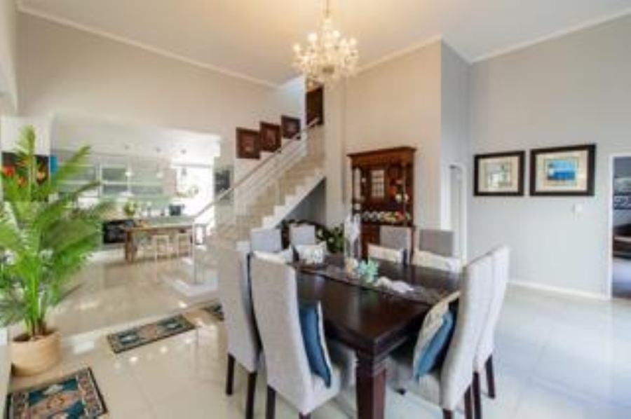 5 Bedroom Property for Sale in Van Riebeeckstrand Western Cape